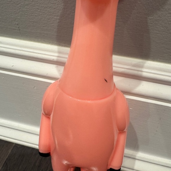 NWOT Pink Pig Kids Squeak Gag Gift Toy - Picture 2 of 4